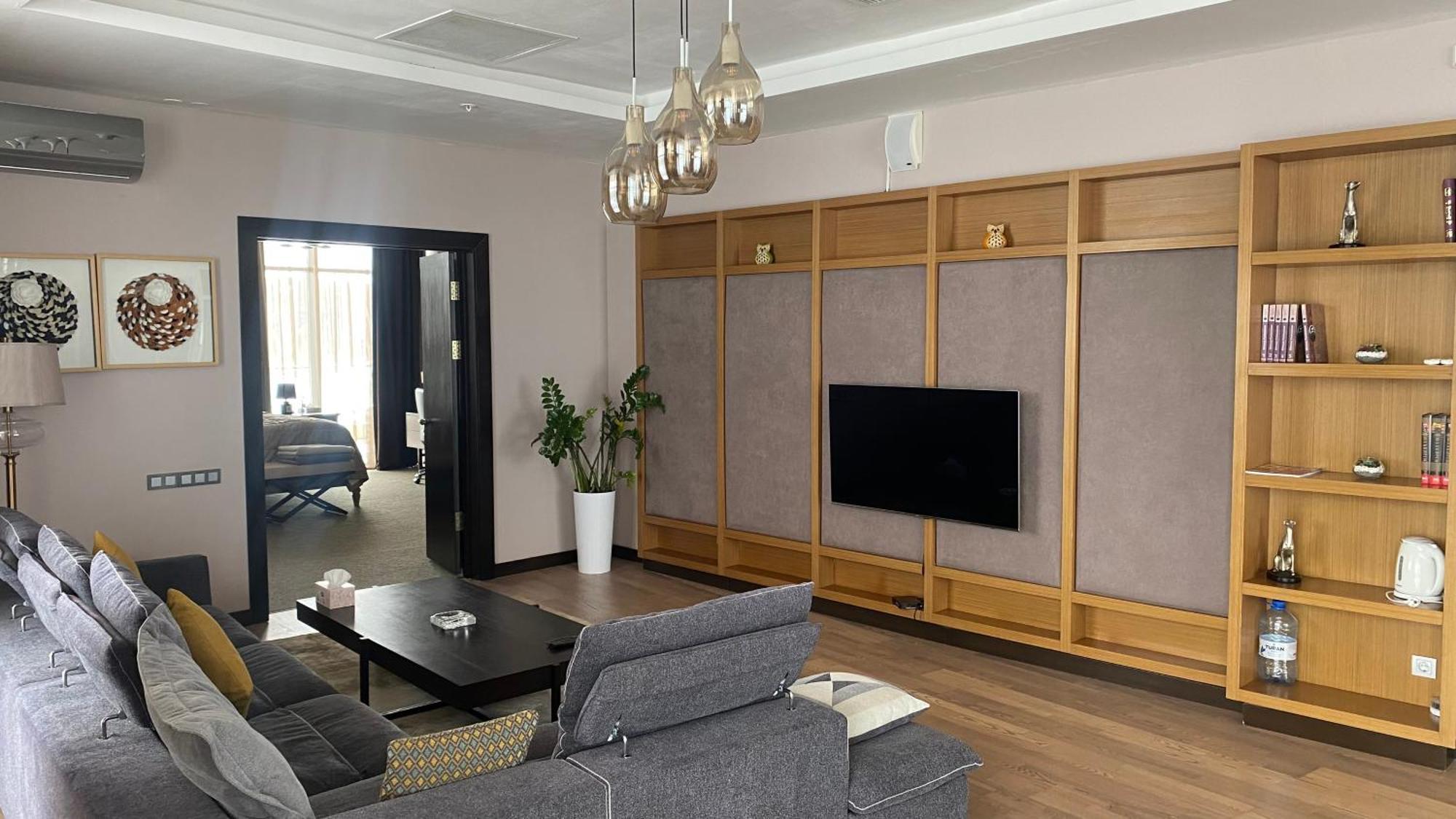Hotel Burabay Shchūchīnsk Екстериор снимка